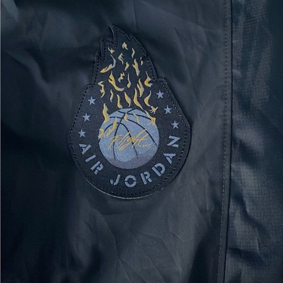 Jordan Joggers, color black with yellow detailing, it is a size small. - Picture 3 of 5